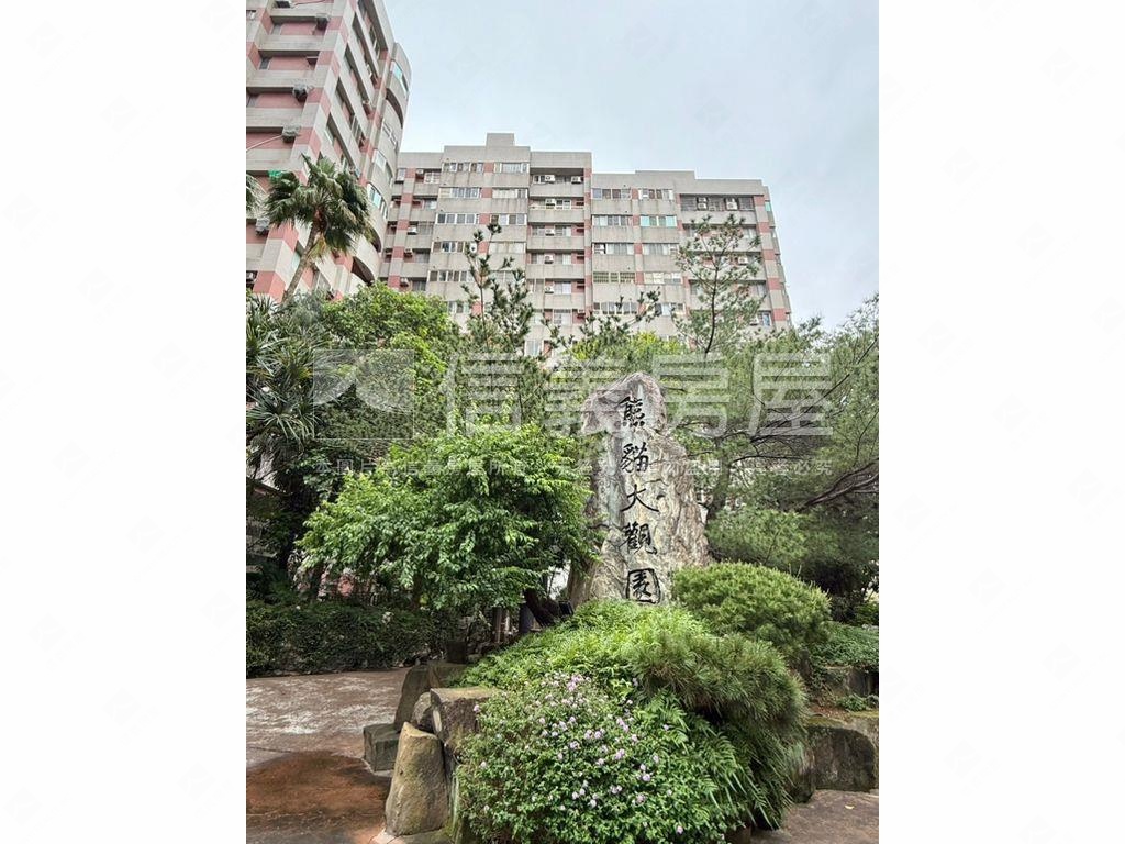 熊貓大觀園四房附平面車位房屋室內格局與周邊環境