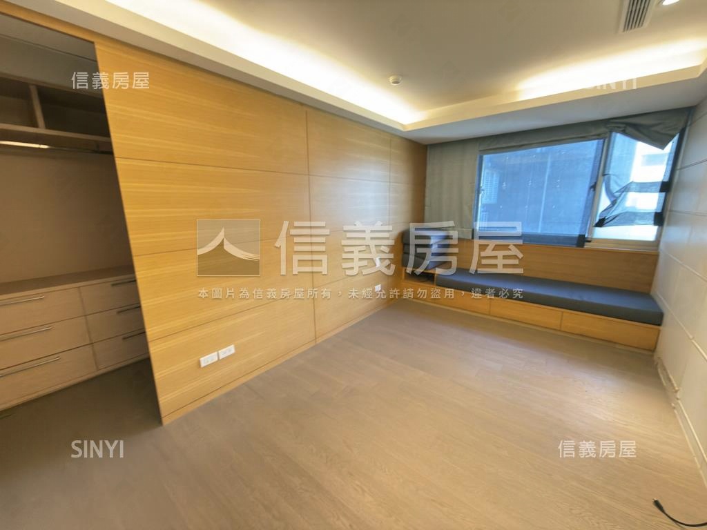 大安捷運旁管理美裝大樓房屋室內格局與周邊環境