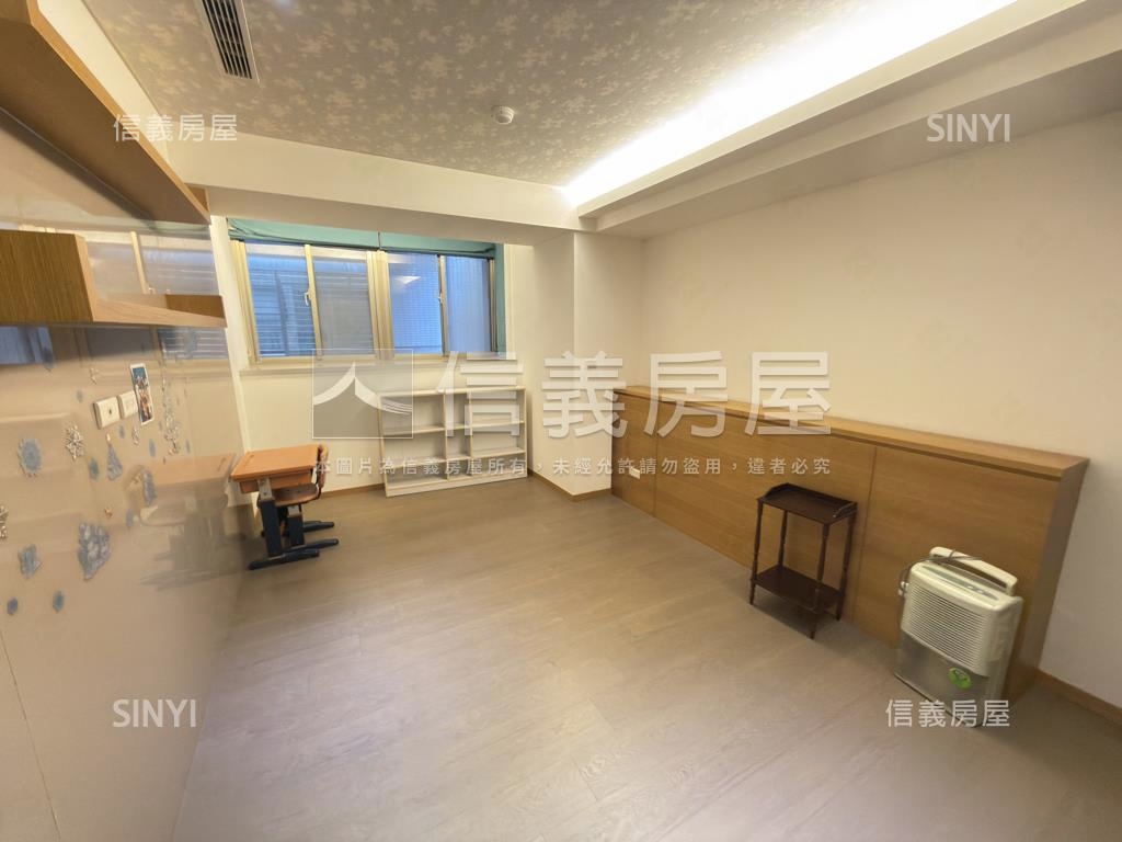 大安捷運旁管理美裝大樓房屋室內格局與周邊環境