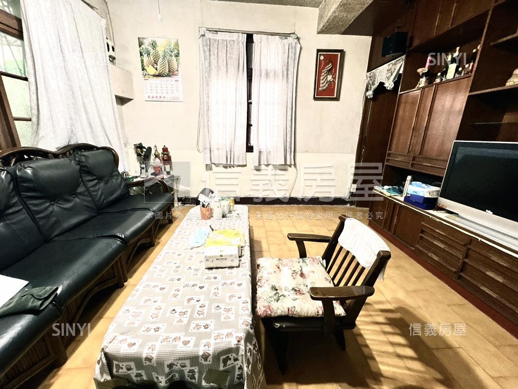 大坪林邊間都更潛力透天房屋室內格局與周邊環境