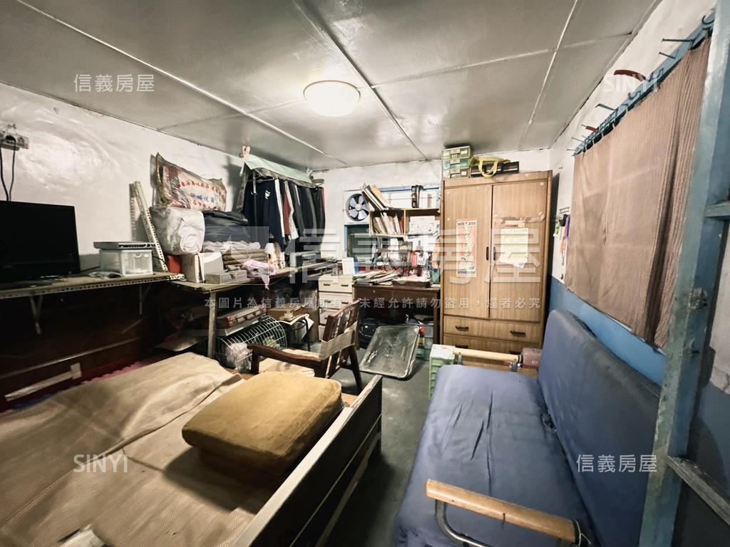 大坪林邊間都更潛力透天房屋室內格局與周邊環境