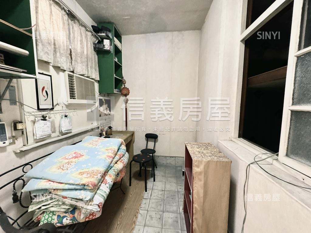 大坪林邊間都更潛力透天房屋室內格局與周邊環境