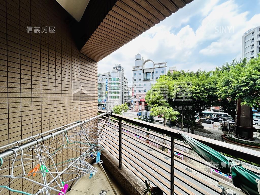 中山二路三房車位房屋室內格局與周邊環境