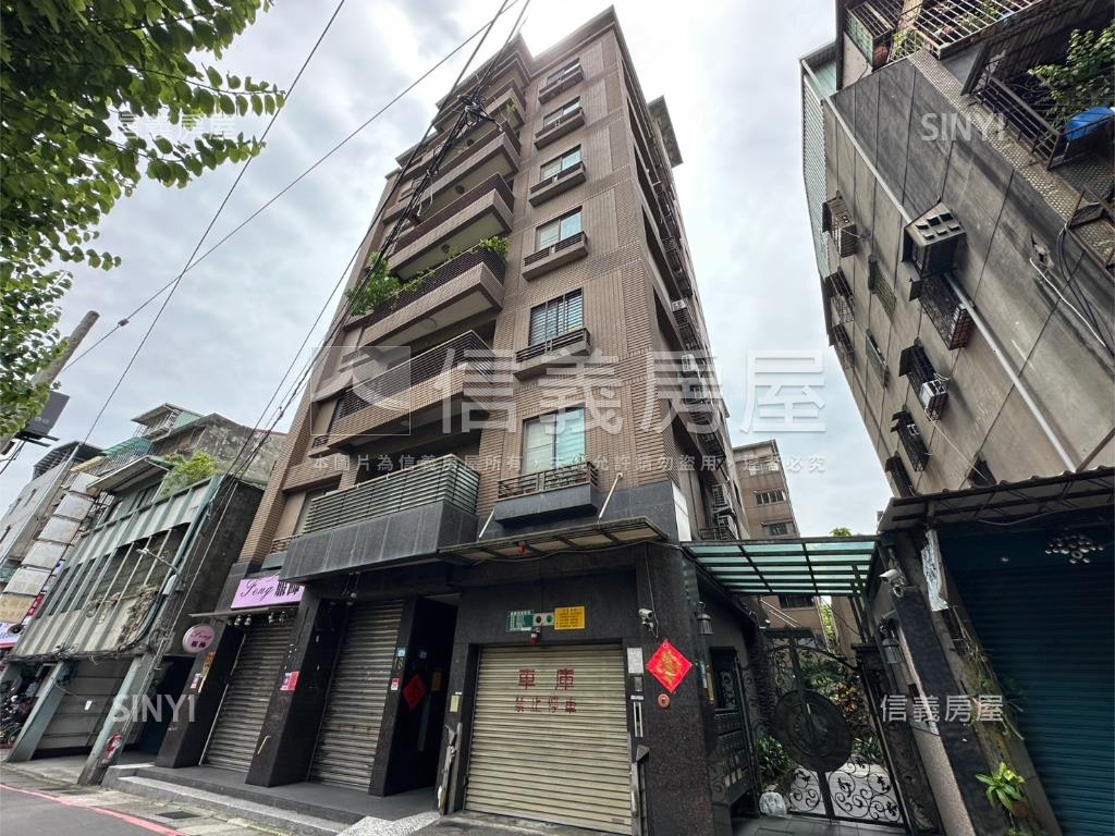 中山二路三房車位房屋室內格局與周邊環境