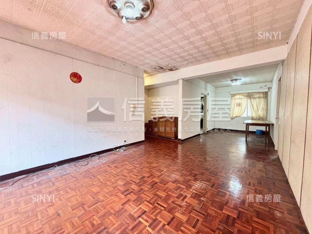 小碧潭潛力大四房房屋室內格局與周邊環境