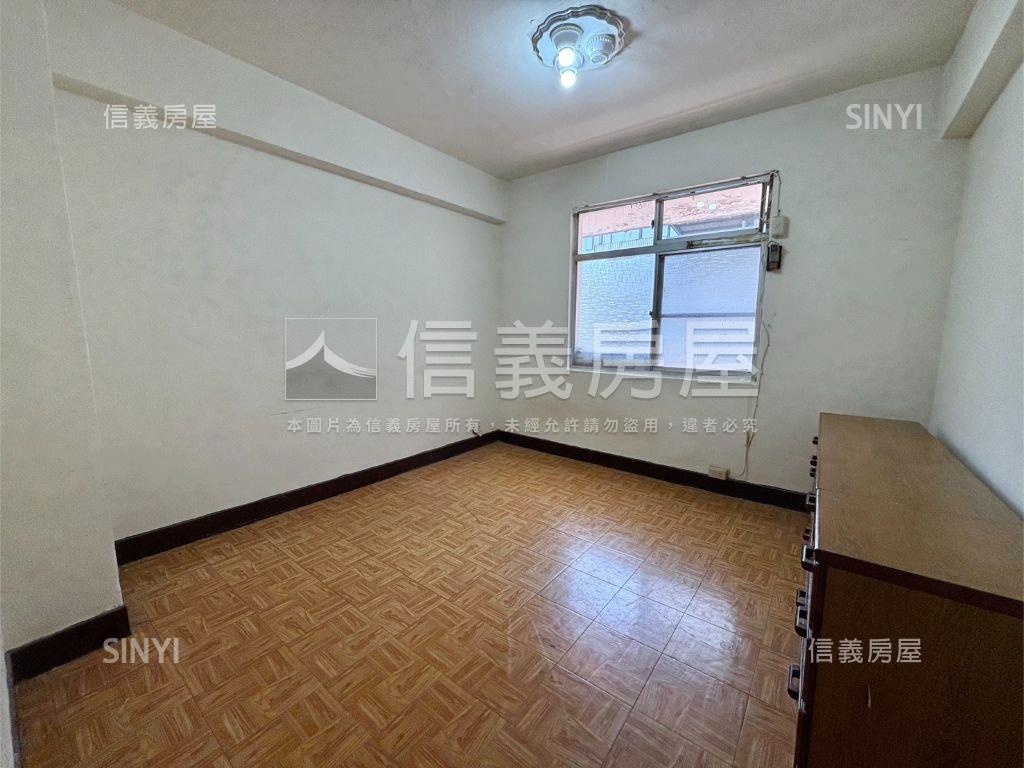 小碧潭潛力大四房房屋室內格局與周邊環境