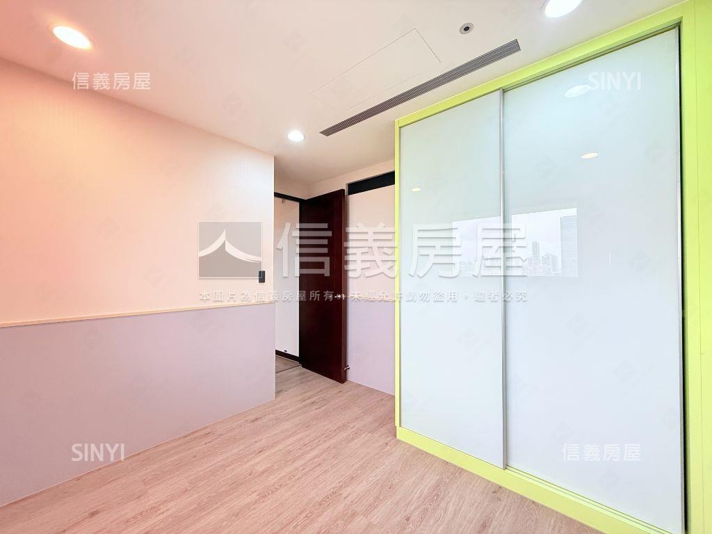 國泰莊園四房車位房屋室內格局與周邊環境