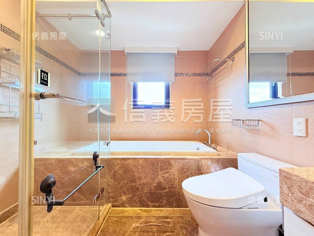 國泰莊園四房車位房屋室內格局與周邊環境