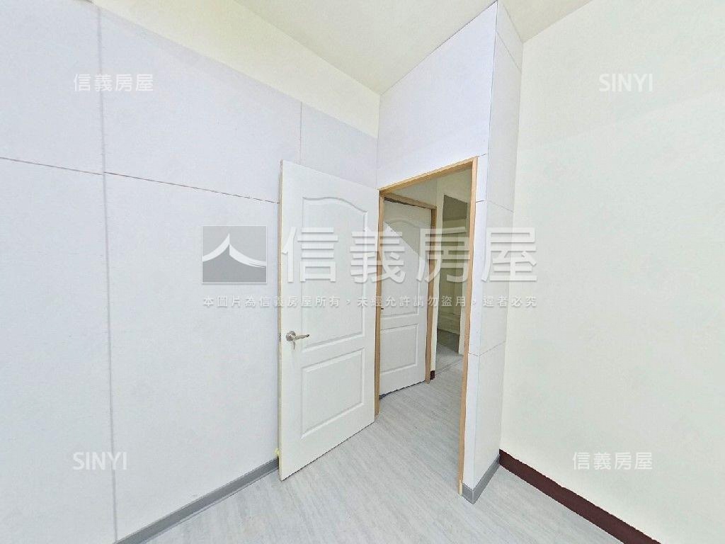 景安黃金文武店面房屋室內格局與周邊環境