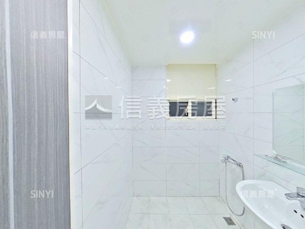 景安黃金文武店面房屋室內格局與周邊環境