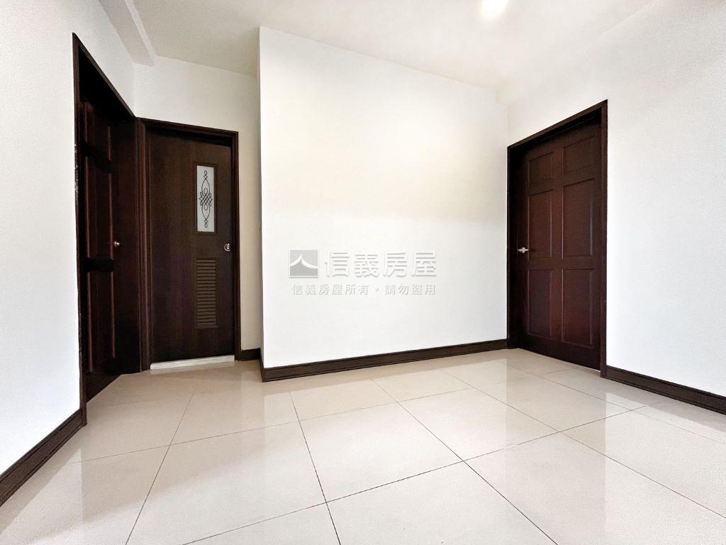 歡天喜地‧近輕軌‧三房房屋室內格局與周邊環境
