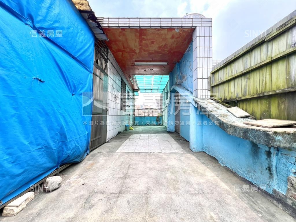 大陳旁ＲＣ頂加景觀美寓房屋室內格局與周邊環境
