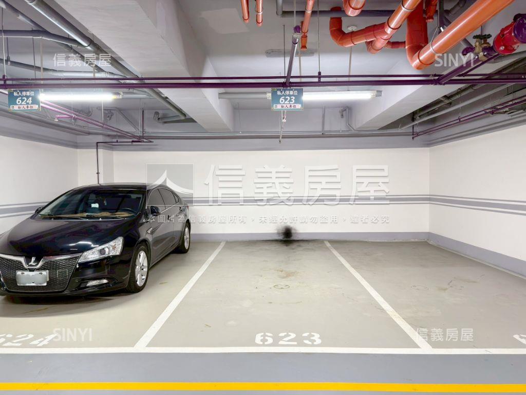 超級花園稀有Ｂ１車位房屋室內格局與周邊環境