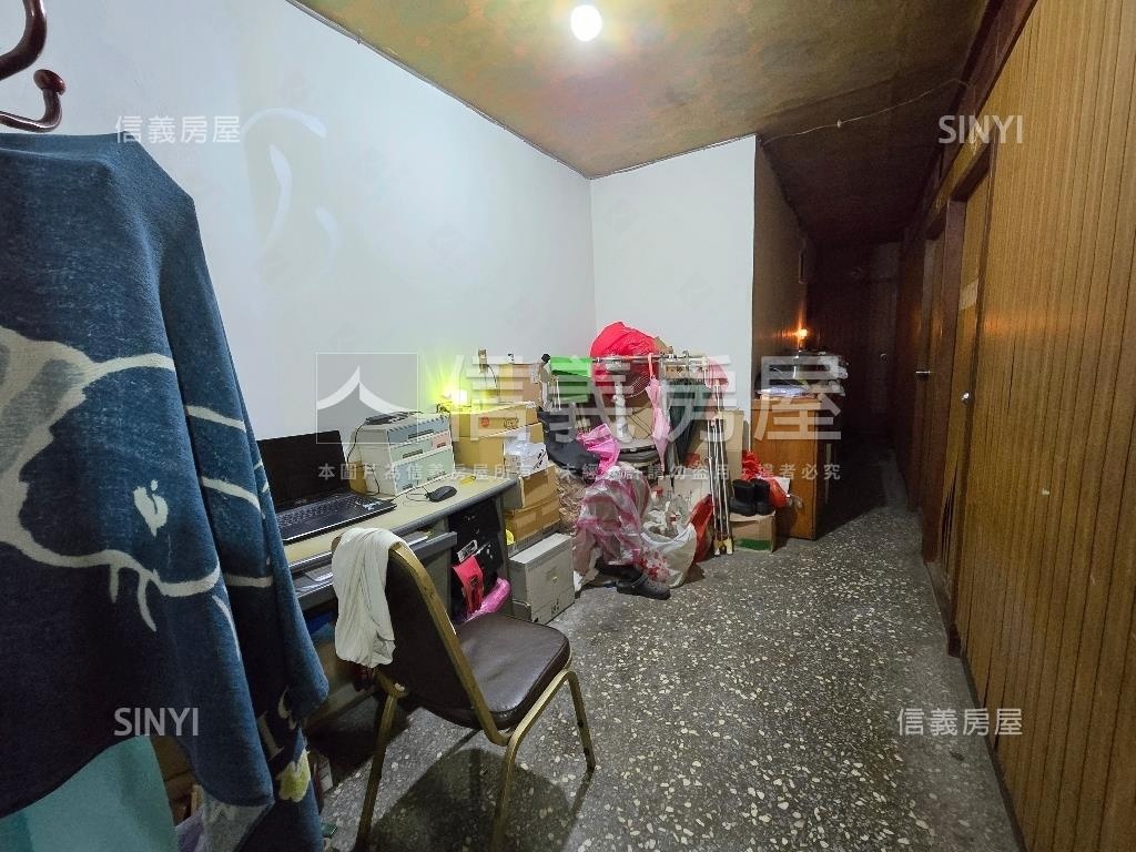 新接稀有徐匯捷運三樓房屋室內格局與周邊環境