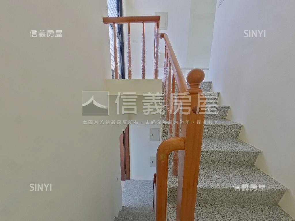 近新庄國小全新別墅房屋室內格局與周邊環境
