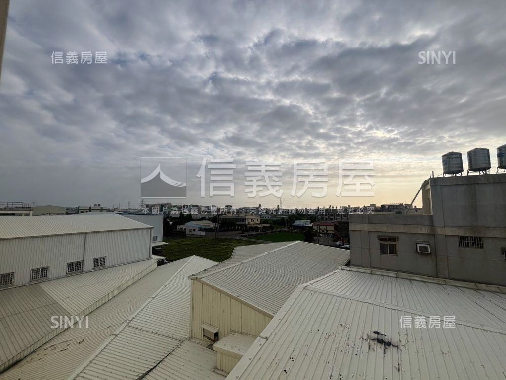 近新庄國小全新別墅房屋室內格局與周邊環境