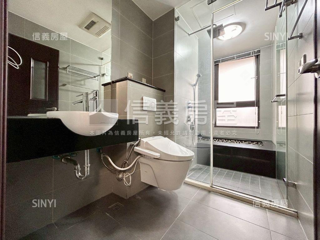 首購族愛凡斯關埔兩房車位房屋室內格局與周邊環境