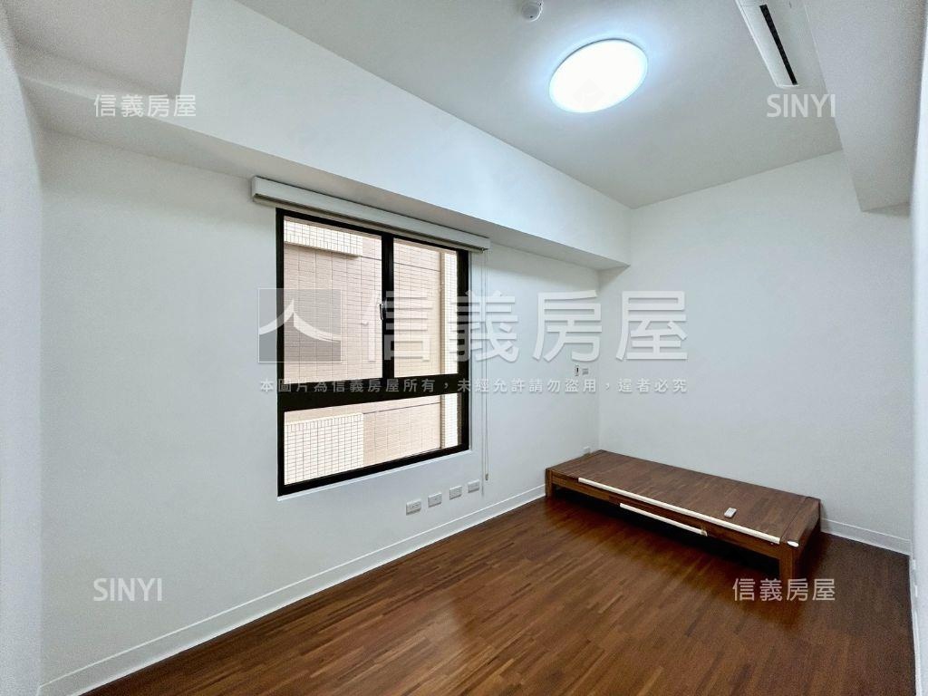 首購族愛凡斯關埔兩房車位房屋室內格局與周邊環境