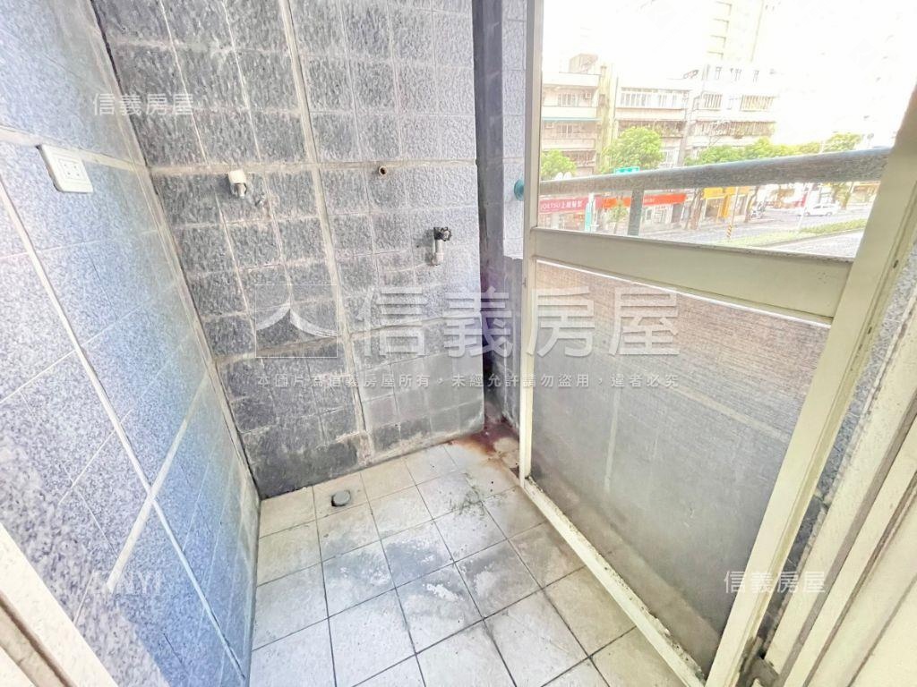 台北新視窗三房車位房屋室內格局與周邊環境
