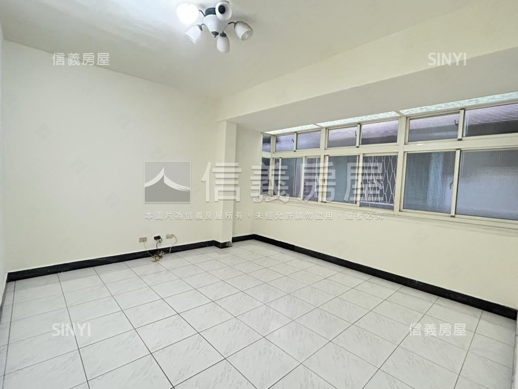 敦小介壽學區面寬採光二樓房屋室內格局與周邊環境