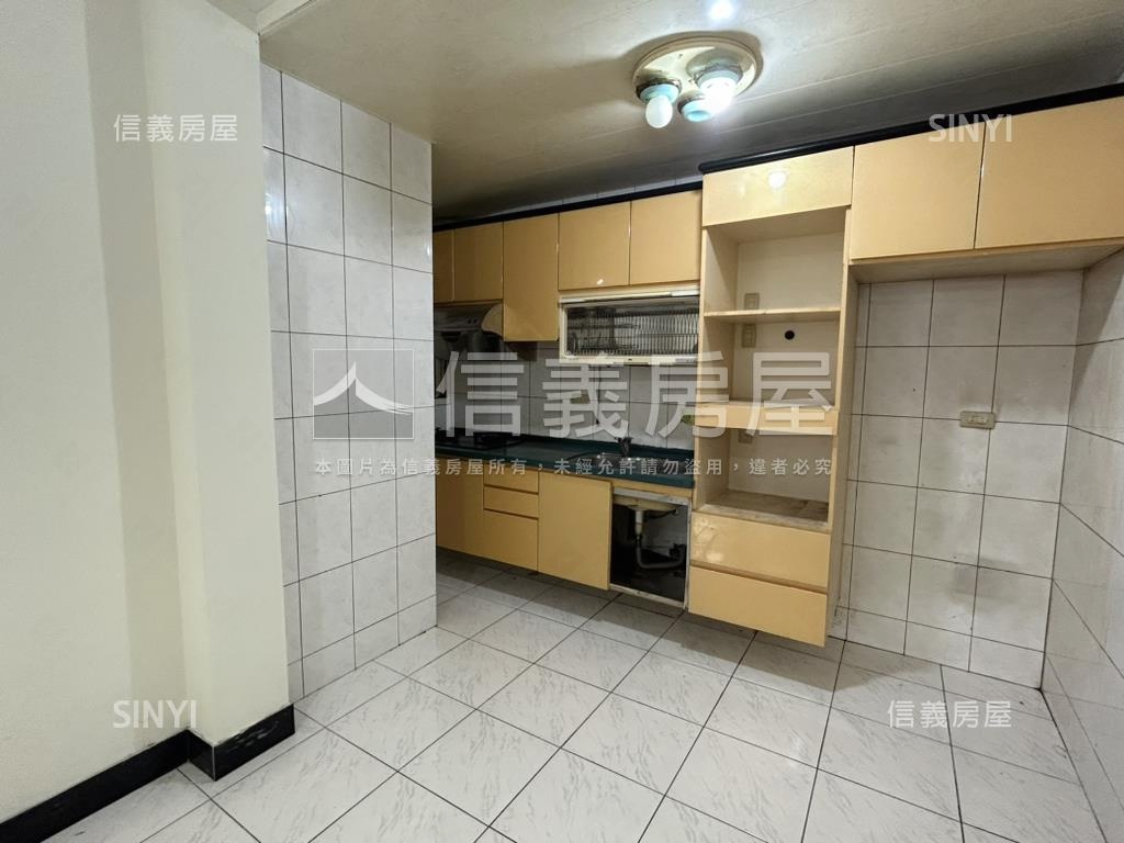 敦小介壽學區面寬採光二樓房屋室內格局與周邊環境