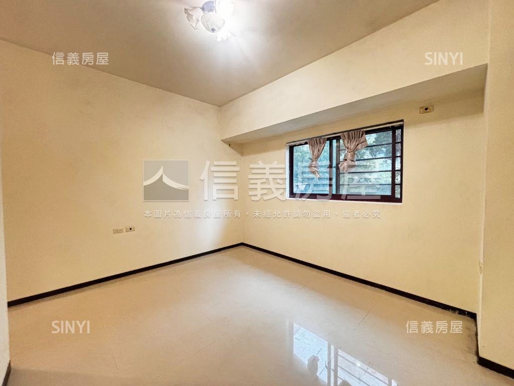 九揚香庭露台４房房屋室內格局與周邊環境