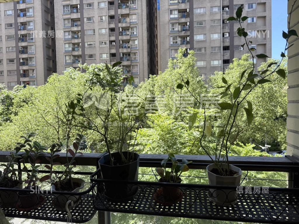 風呂。溫馨稀有三房房屋室內格局與周邊環境