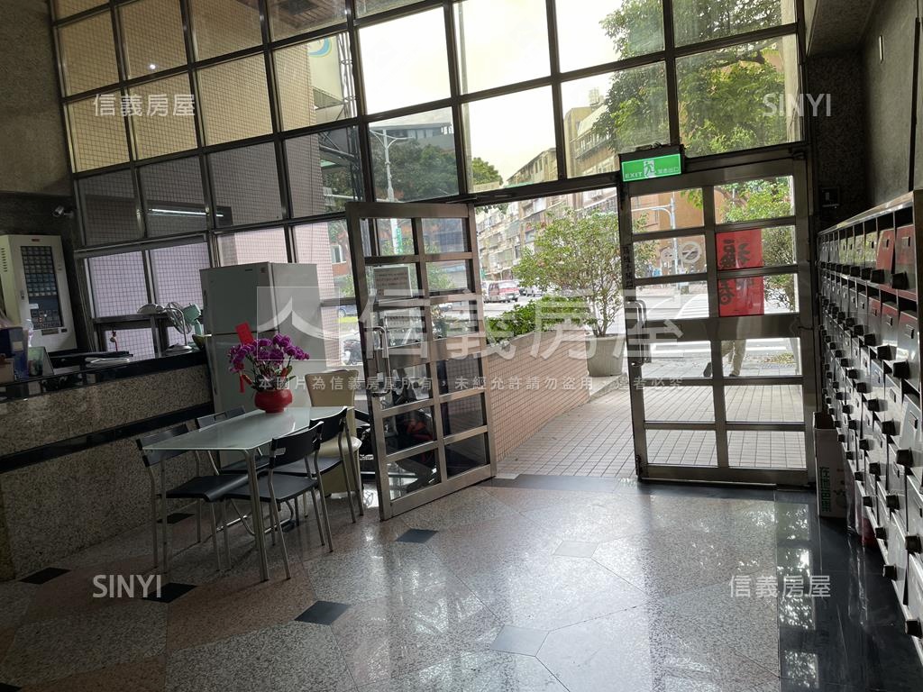 儷苑河岸景觀小品房屋室內格局與周邊環境