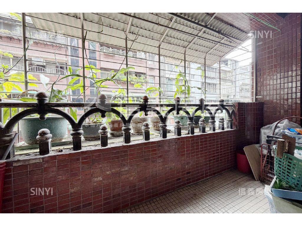 後山埤三陽方正電梯大三房房屋室內格局與周邊環境