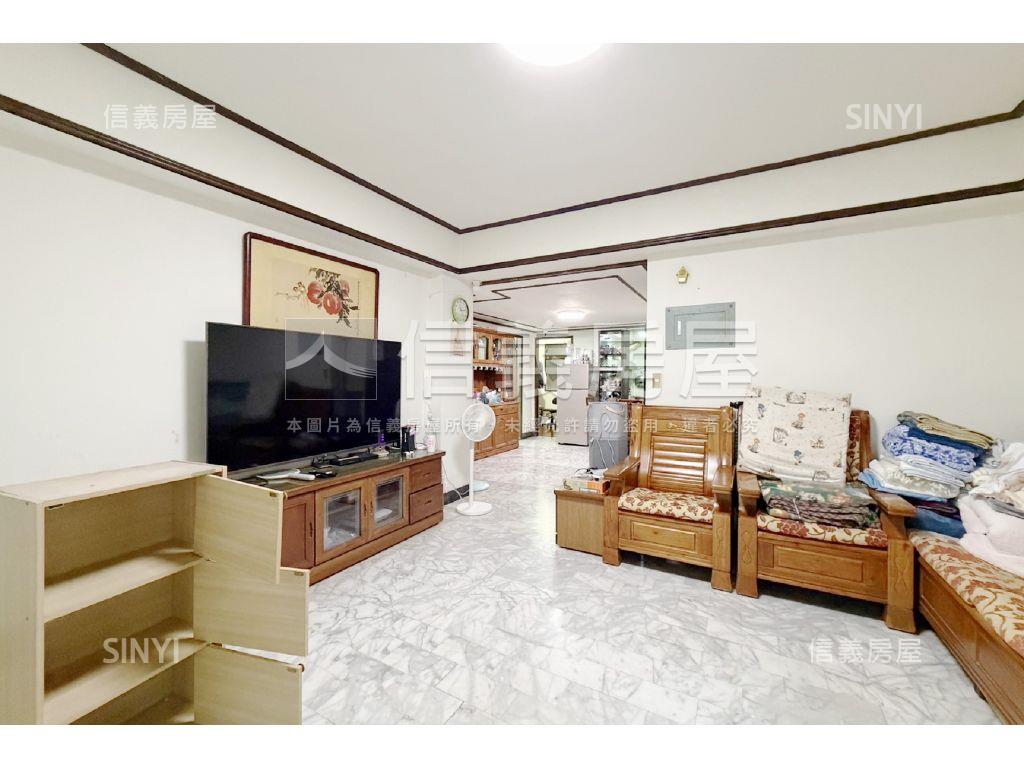 後山埤三陽方正電梯大三房房屋室內格局與周邊環境