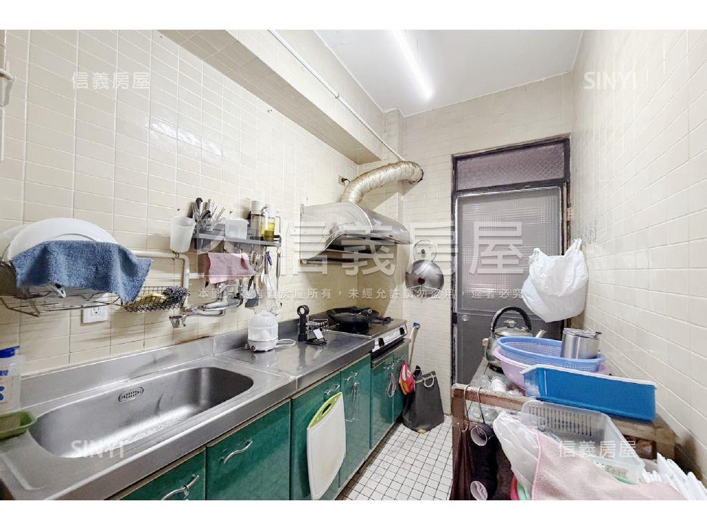 後山埤三陽方正電梯大三房房屋室內格局與周邊環境