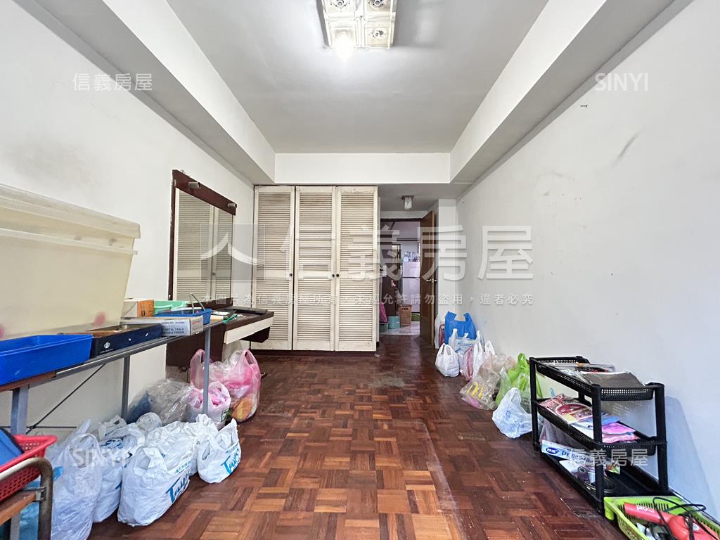 後山埤三陽方正電梯大三房房屋室內格局與周邊環境