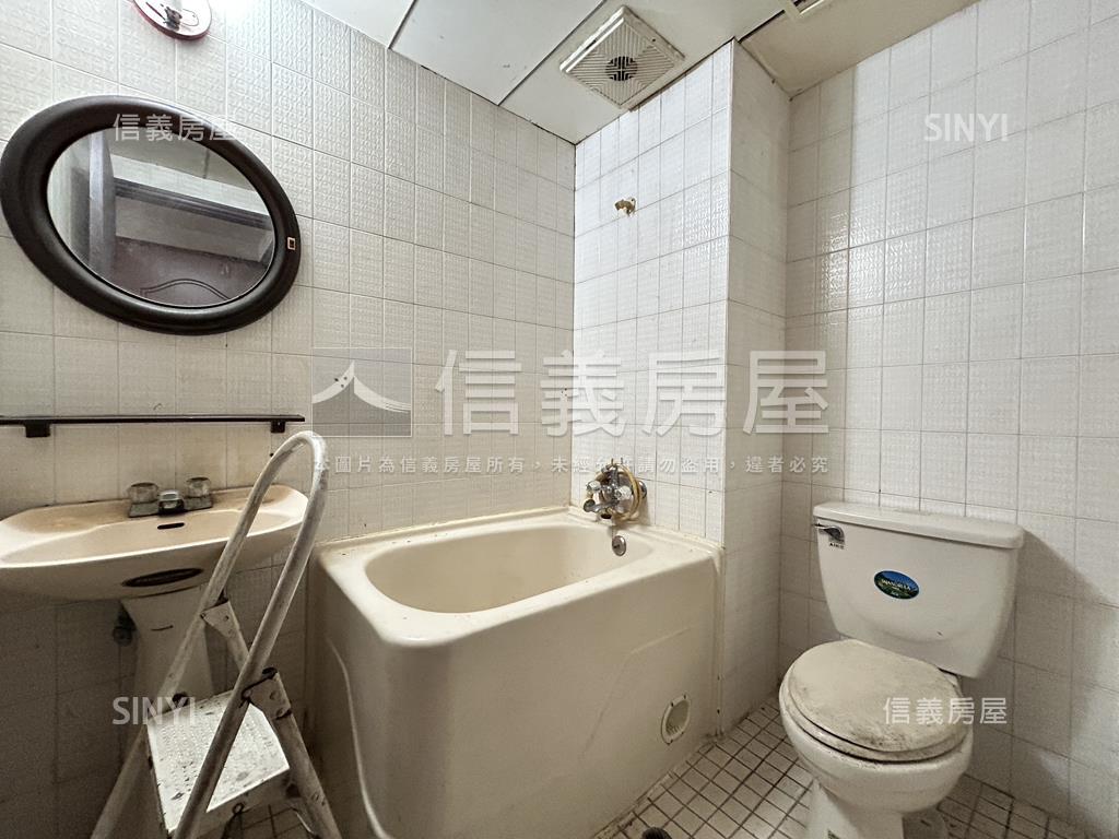 後山埤三陽方正電梯大三房房屋室內格局與周邊環境