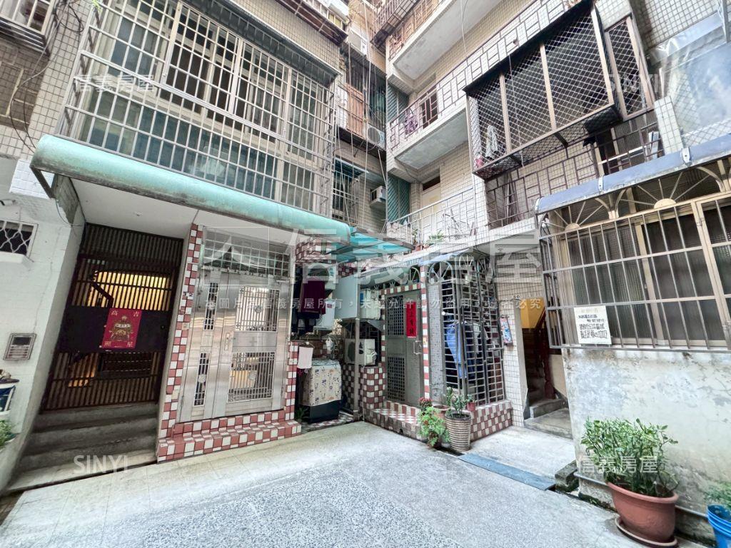 近捷運四維國小站收租三套房屋室內格局與周邊環境