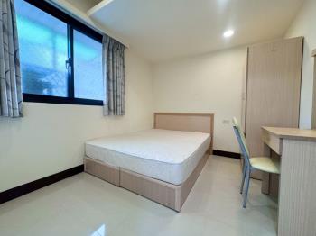 近捷運四維國小站收租三套