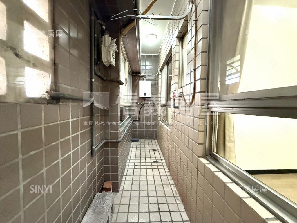 琉森湖三房美邸＋平面車位房屋室內格局與周邊環境