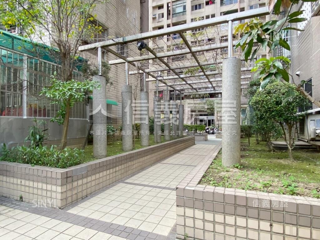 琉森湖三房美邸＋平面車位房屋室內格局與周邊環境