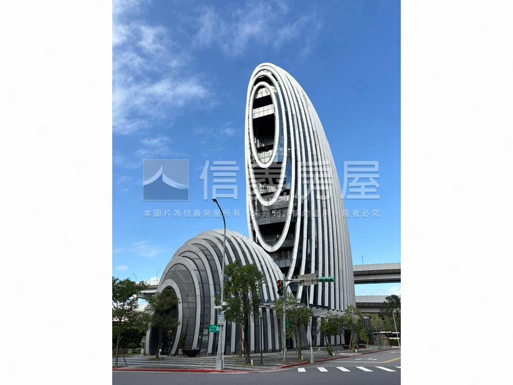 南軟商圈穩定金店面房屋室內格局與周邊環境