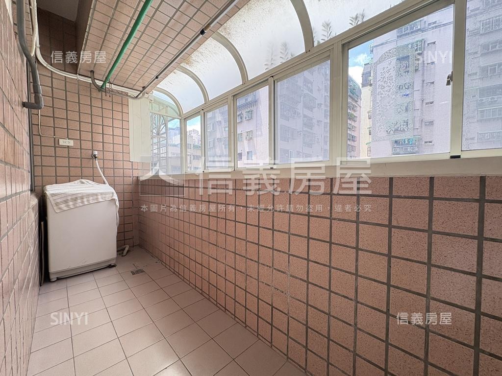 台北麗京精緻漂亮３房房屋室內格局與周邊環境