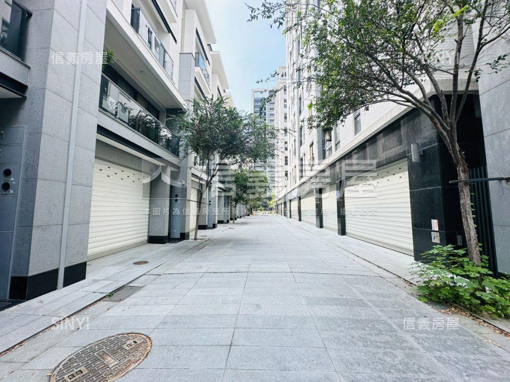 臺邦富世通霸氣雙車豪墅房屋室內格局與周邊環境