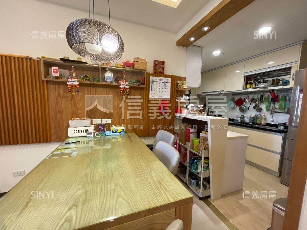 敦南觀止雙車位房屋室內格局與周邊環境
