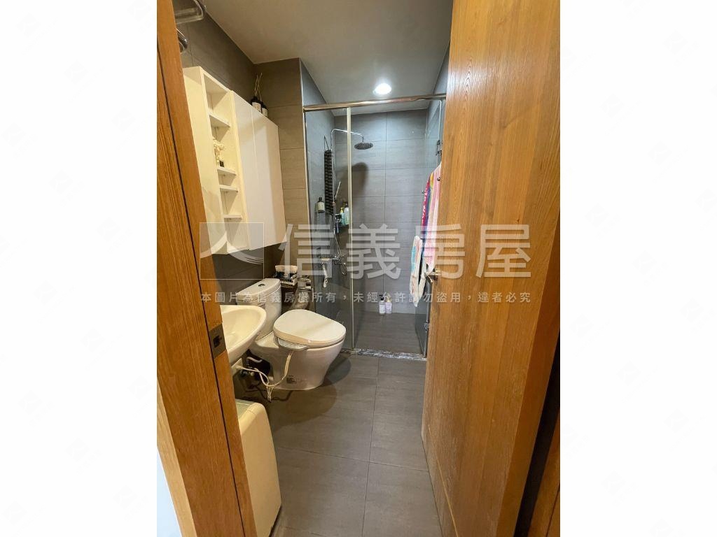 敦南觀止雙車位房屋室內格局與周邊環境