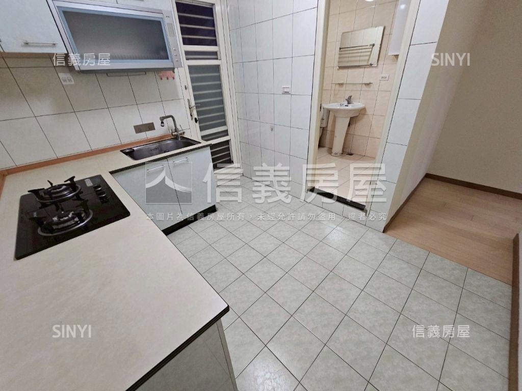 ★近捷運三和國中二樓★房屋室內格局與周邊環境