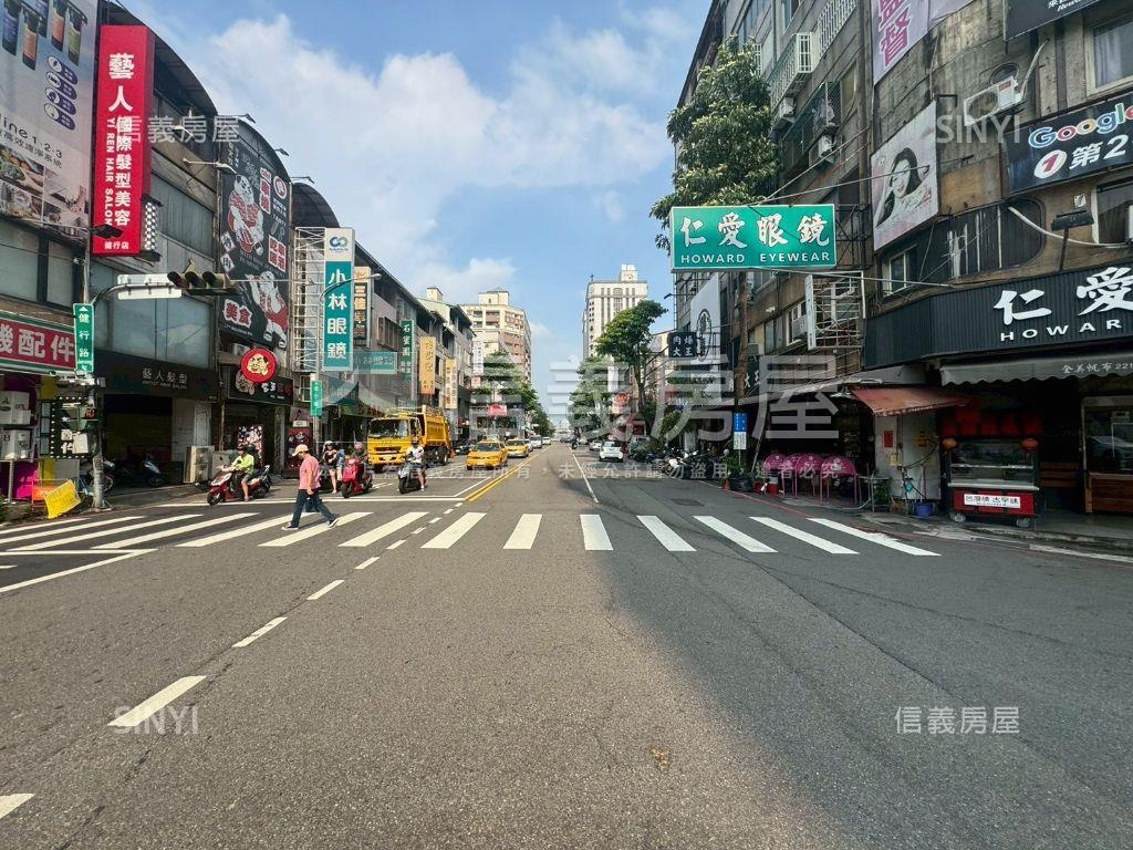 投報佳，中國醫電梯４套房屋室內格局與周邊環境