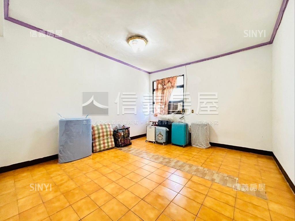 捷運頂加低總價大空間Ａ房屋室內格局與周邊環境