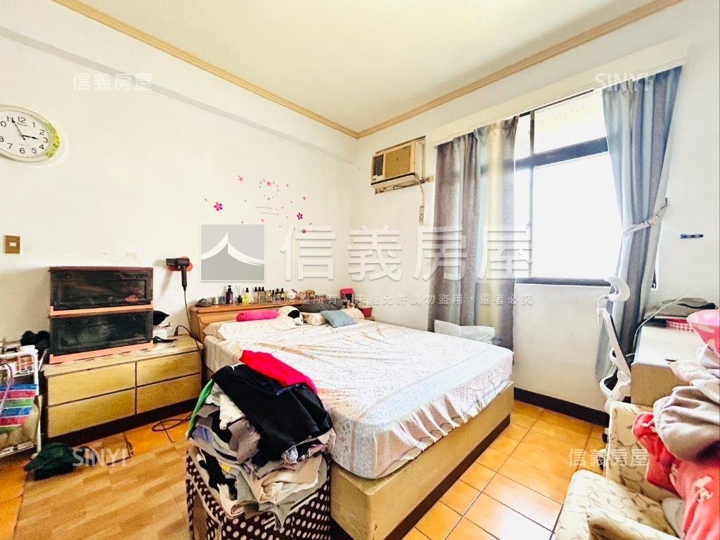 捷運頂加低總價大空間Ａ房屋室內格局與周邊環境