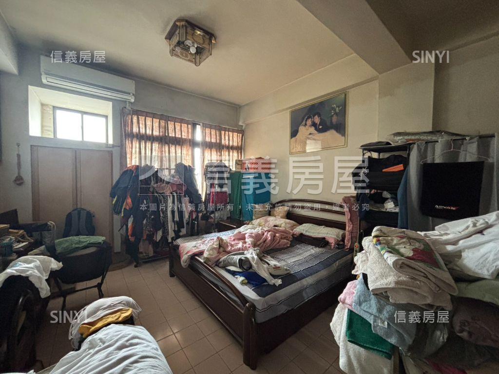 正建成路獨棟雙店面房屋室內格局與周邊環境