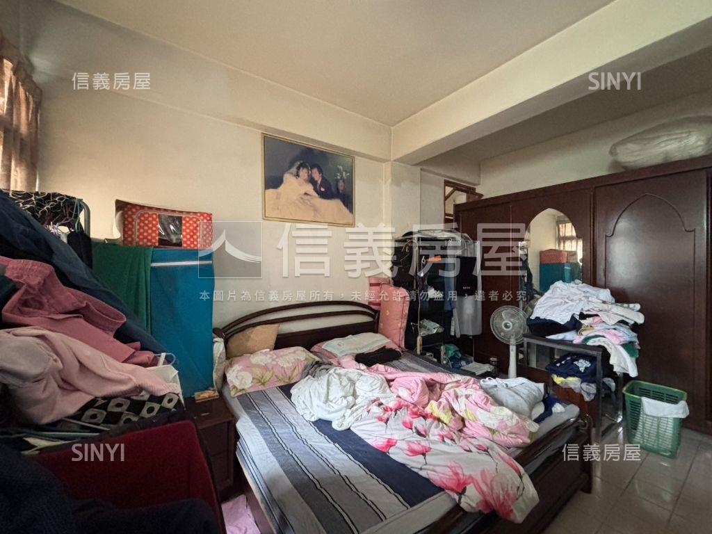 正建成路獨棟雙店面房屋室內格局與周邊環境