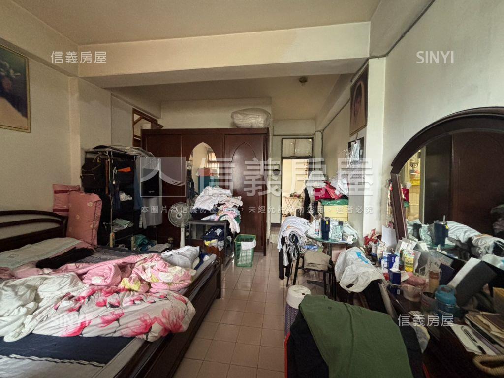 正建成路獨棟雙店面房屋室內格局與周邊環境