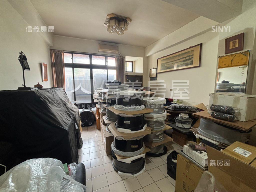 正建成路獨棟雙店面房屋室內格局與周邊環境
